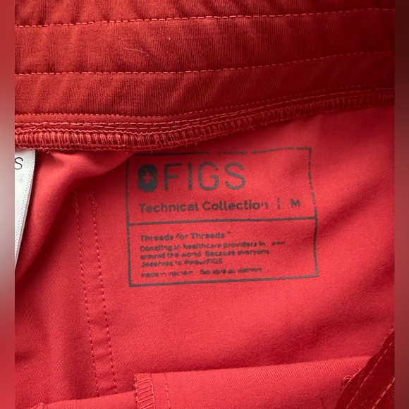 FIGS Scrub set sz Small Rafaela top/ Medium Zamora Jogger •Limited Edition Clay - Picture 9 of 16